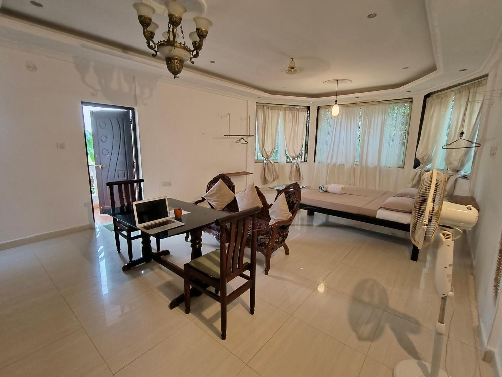 J-House, Spacious Apartments With Balconies, Thalassa 1Min Away Siolim Exterior foto