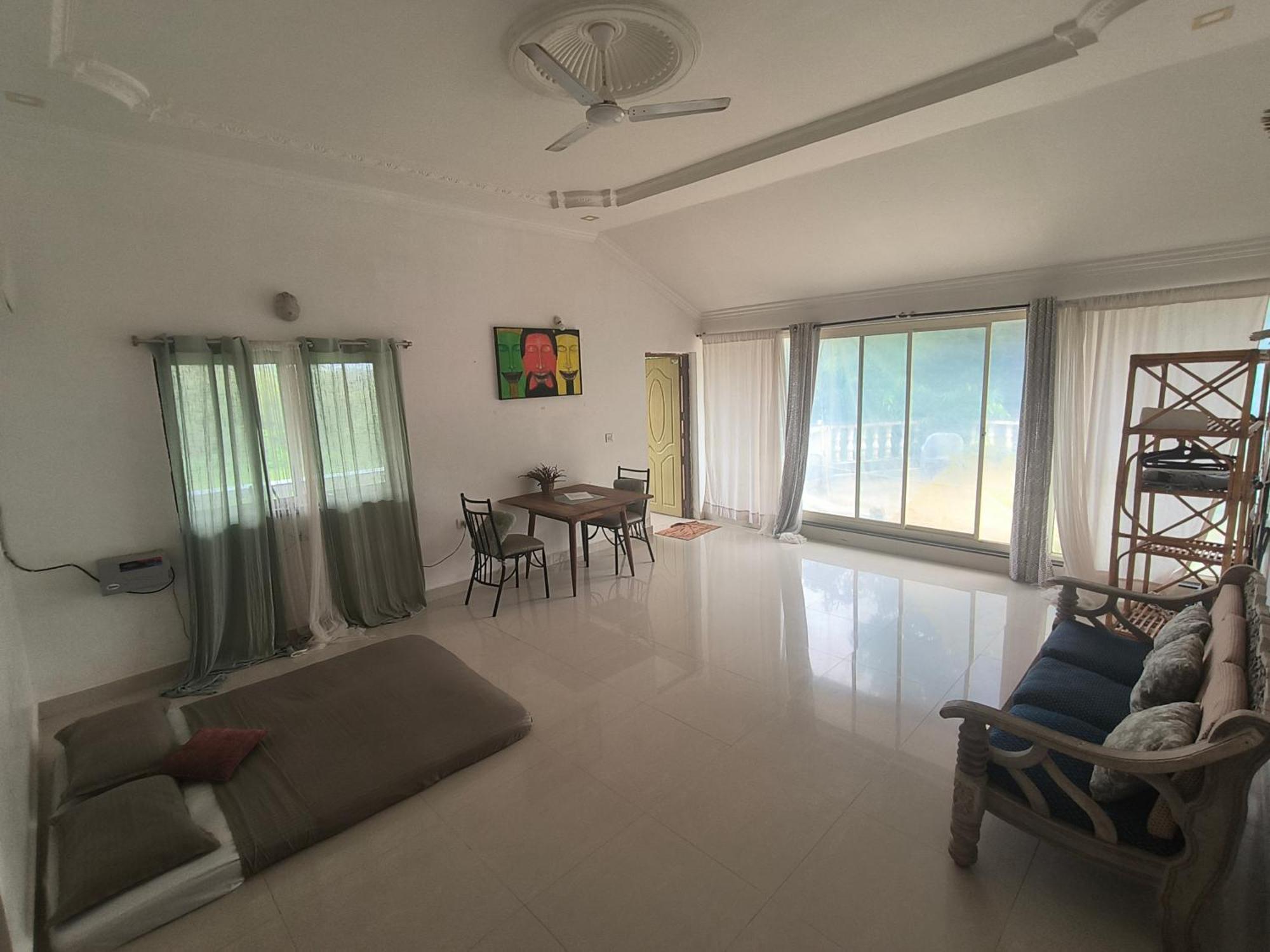 J-House, Spacious Apartments With Balconies, Thalassa 1Min Away Siolim Habitación foto